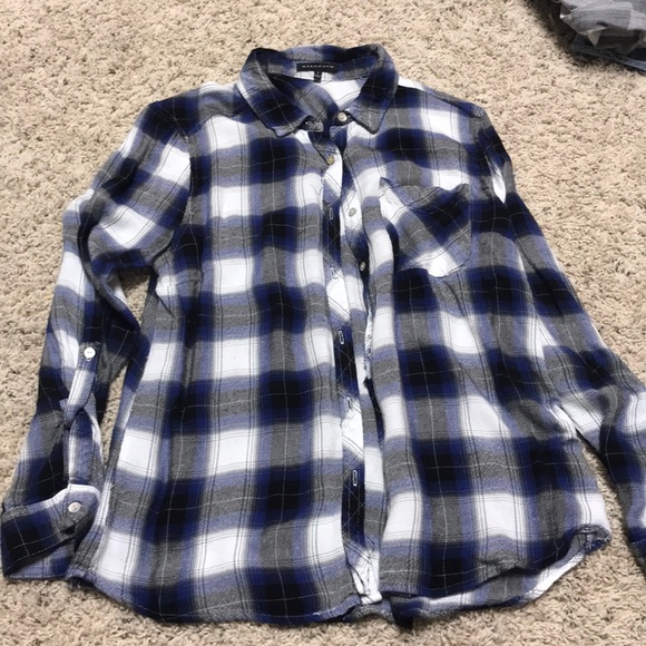 Flannels - Picture 2 of 6